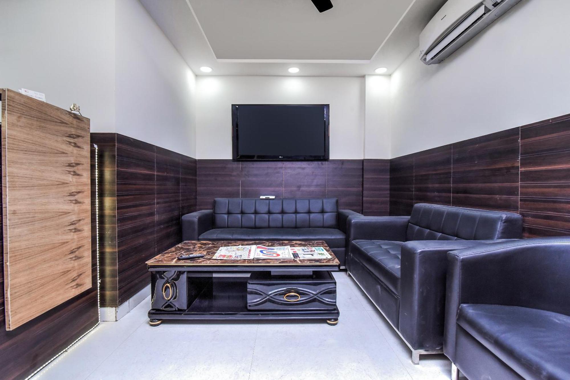 Hotel Aerostar Gold - Opposite Max Healthcare 德里 外观 照片
