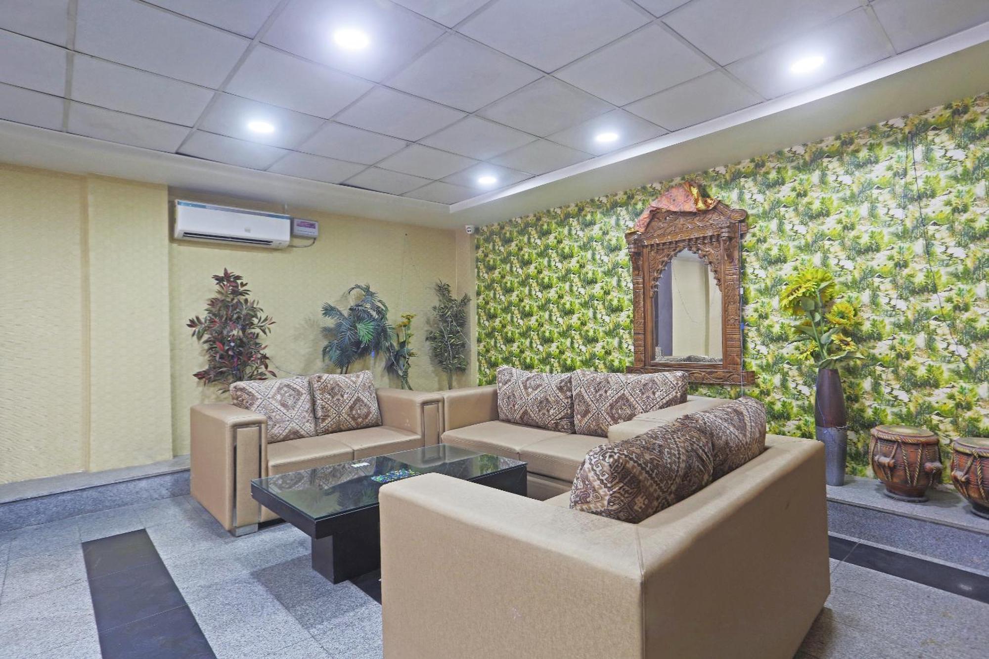 Hotel Aerostar Gold - Opposite Max Healthcare 德里 外观 照片